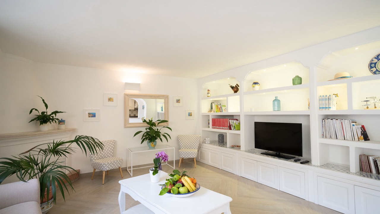 Photo of Livingroom in Montepertuso