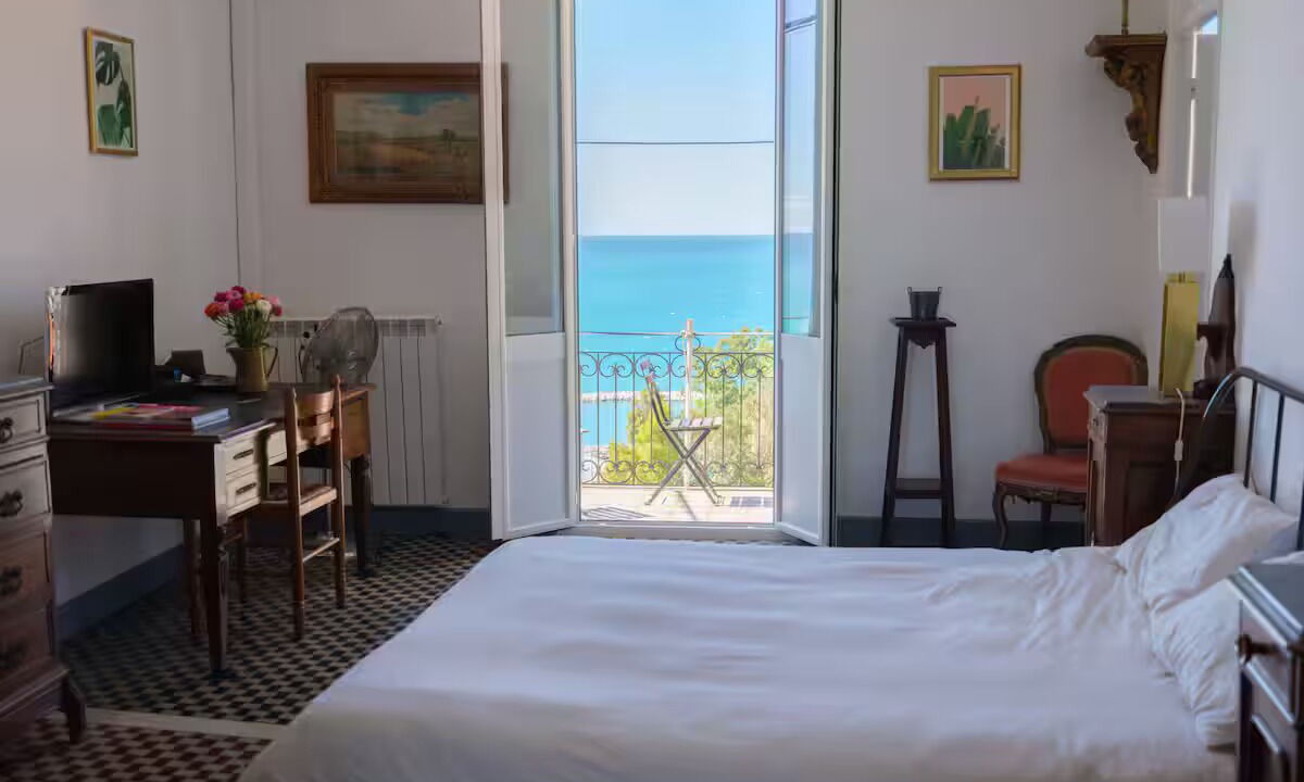 Photo of Bedroom in Old Town