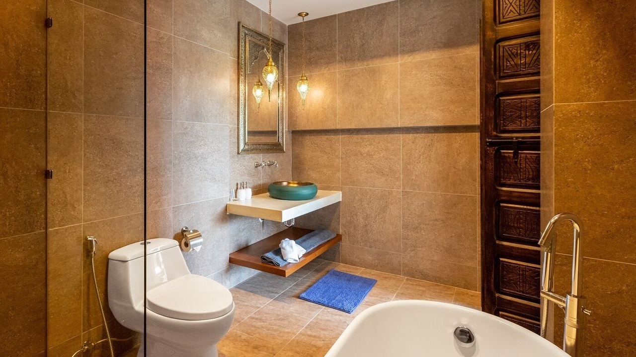 Photo of Bathroom in Haad Yao