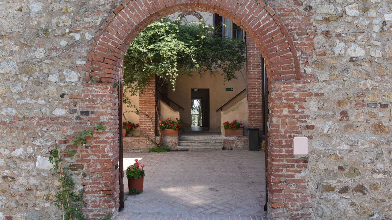 Photo of Outdoor in Santo