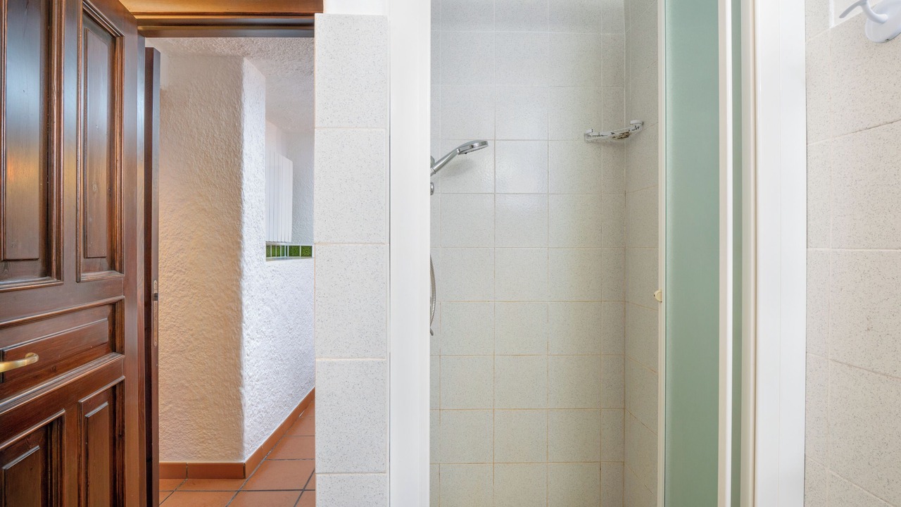 Photo of Bathroom in Tiriddo