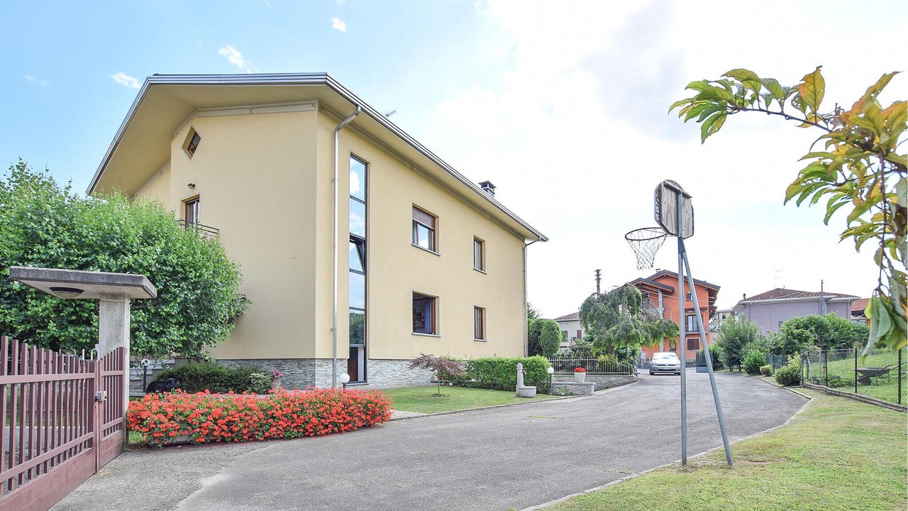 Photo of Others in Gozzano