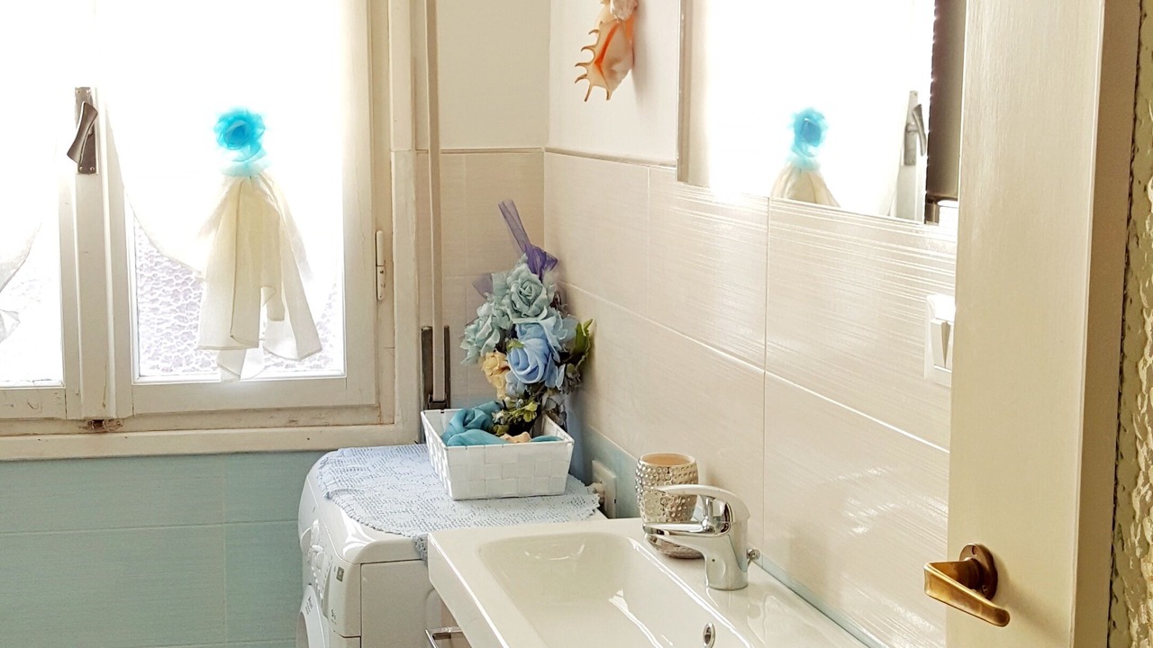 Photo of Bathroom in Diano Marina
