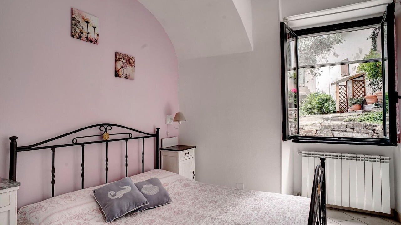 Photo of Bedroom in Diano San Pietro