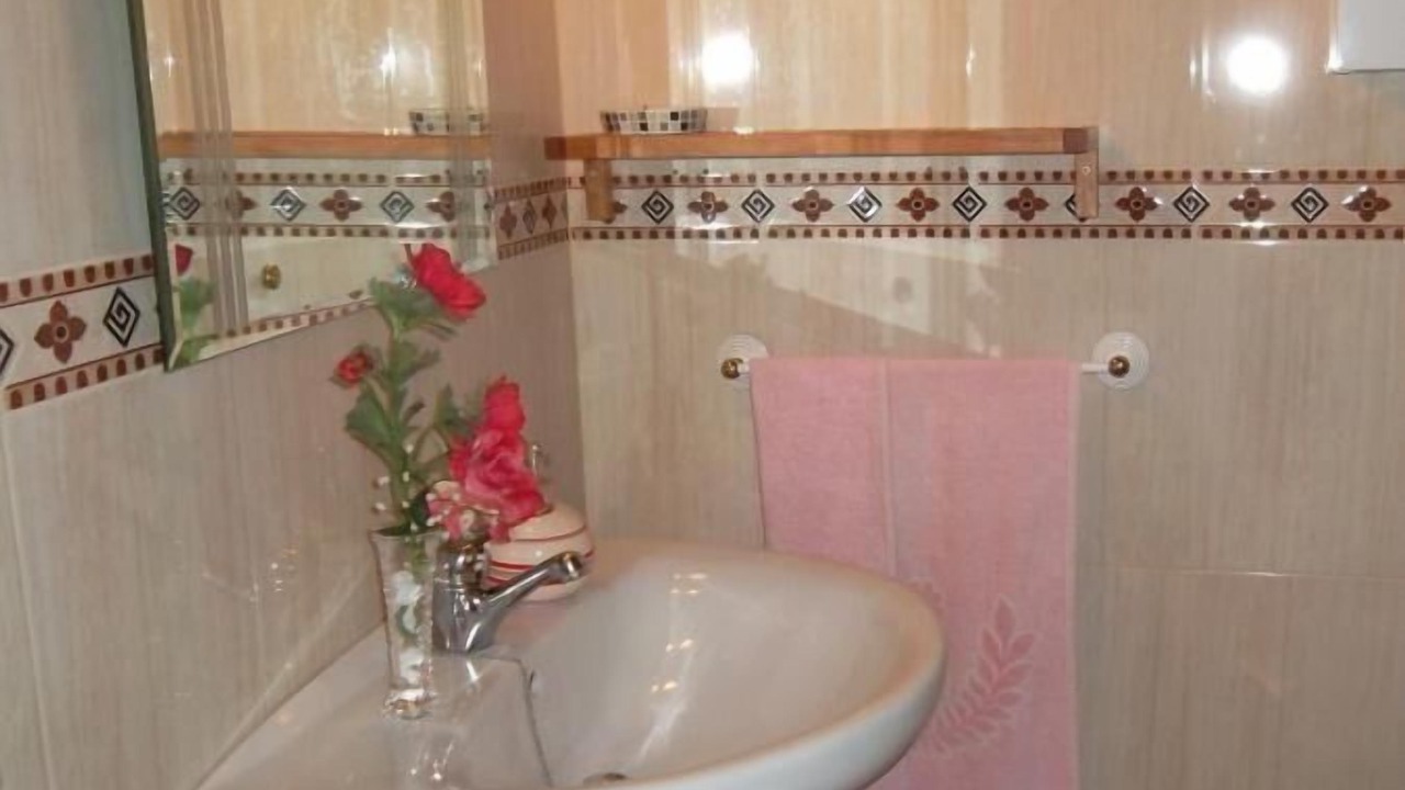 Photo of Bathroom in Rodellar