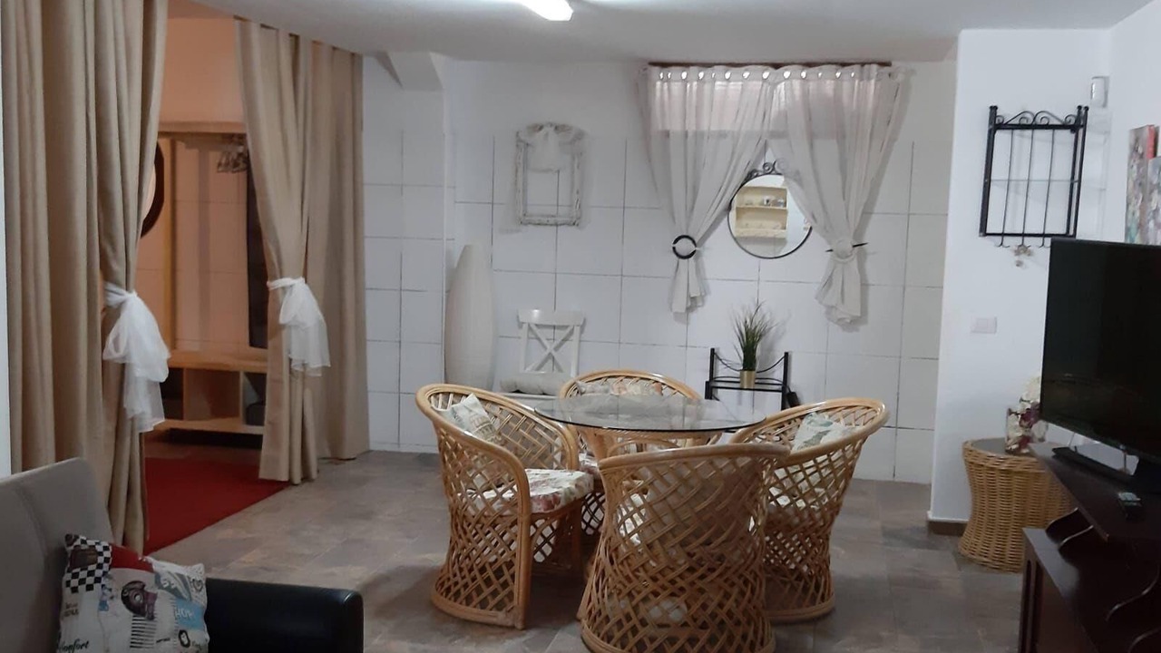 Photo of Livingroom in Las Rosas