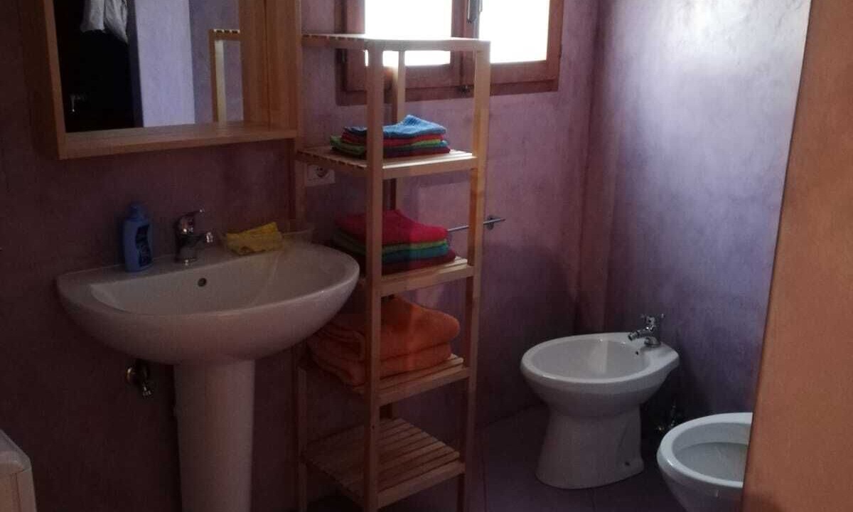 Photo of Bathroom in Pantelleria