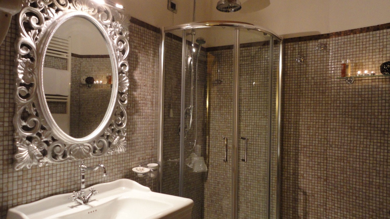 Photo of Bathroom in Izzalini