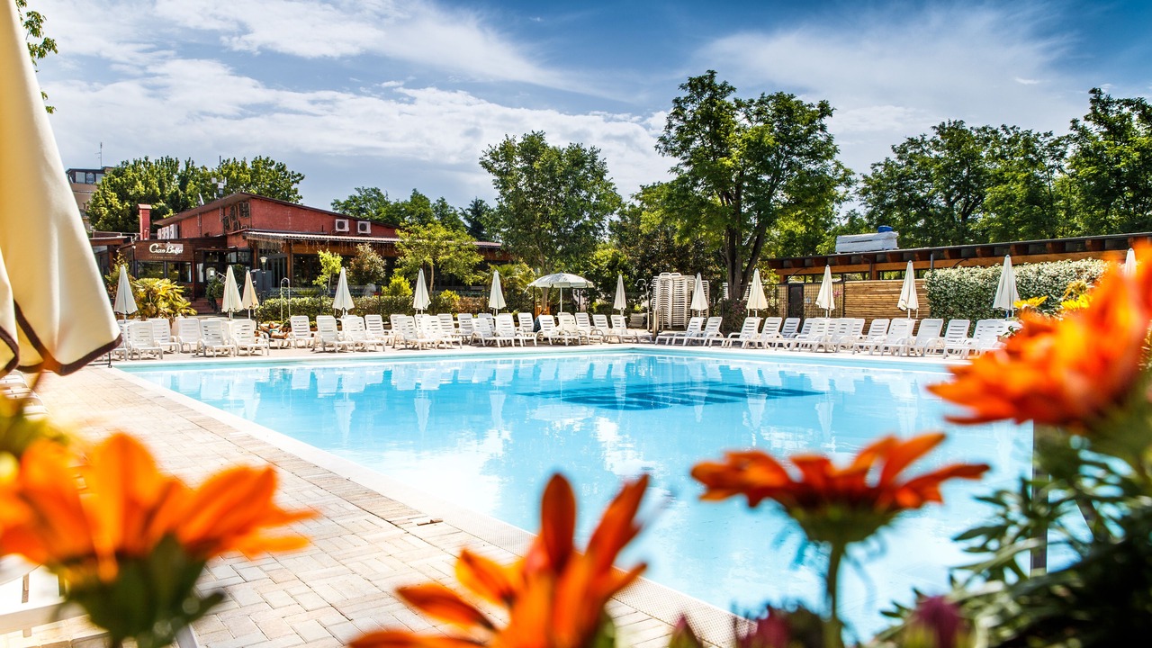 Photo of Outdoor in Aurelio