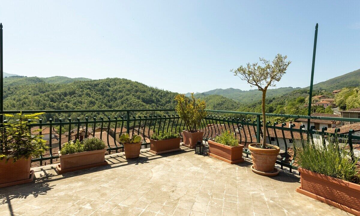 Photo of Patio Balcony in San Terenzo Monti