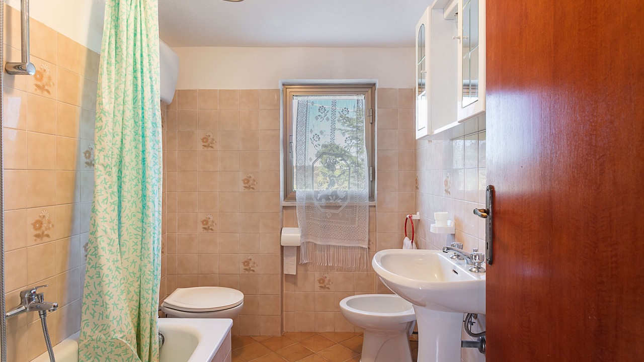 Photo of Bathroom in Tiriddo