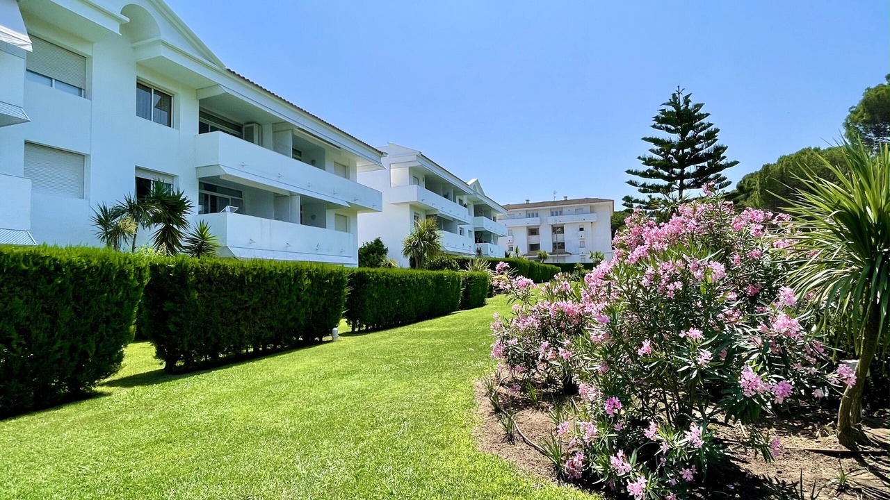Photo of Outdoor in Pals