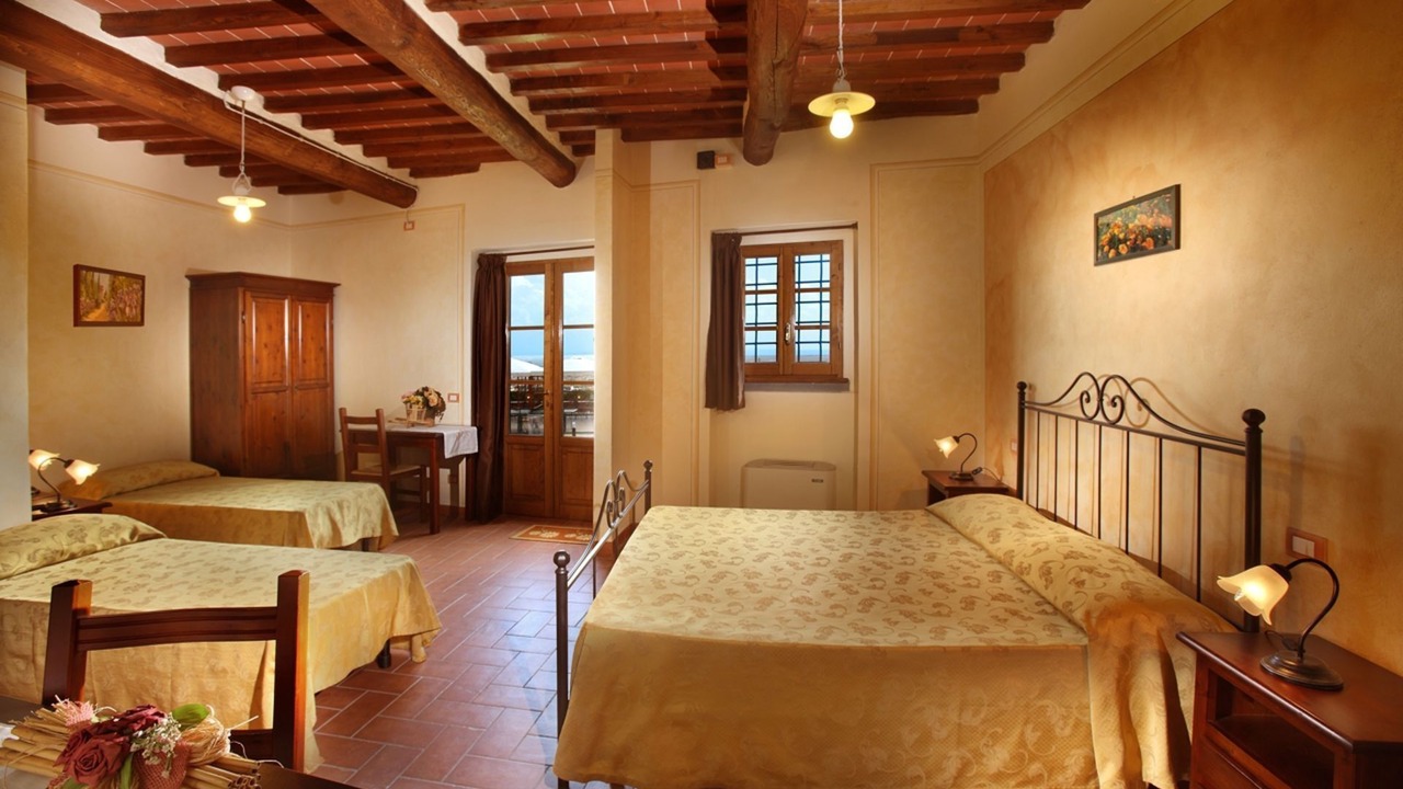 Photo of Others in Margine Coperta-Traversagna