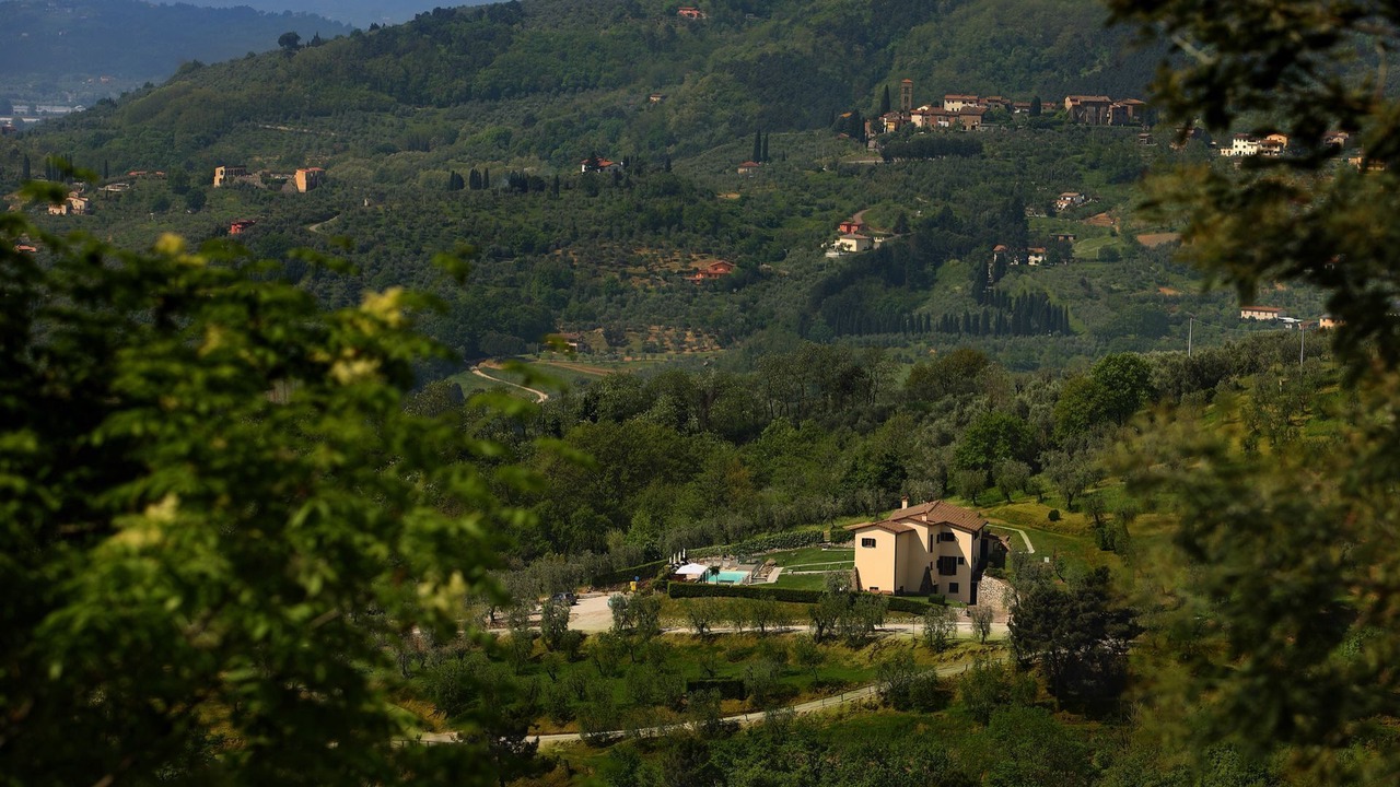 Photo of Others in Margine Coperta-Traversagna
