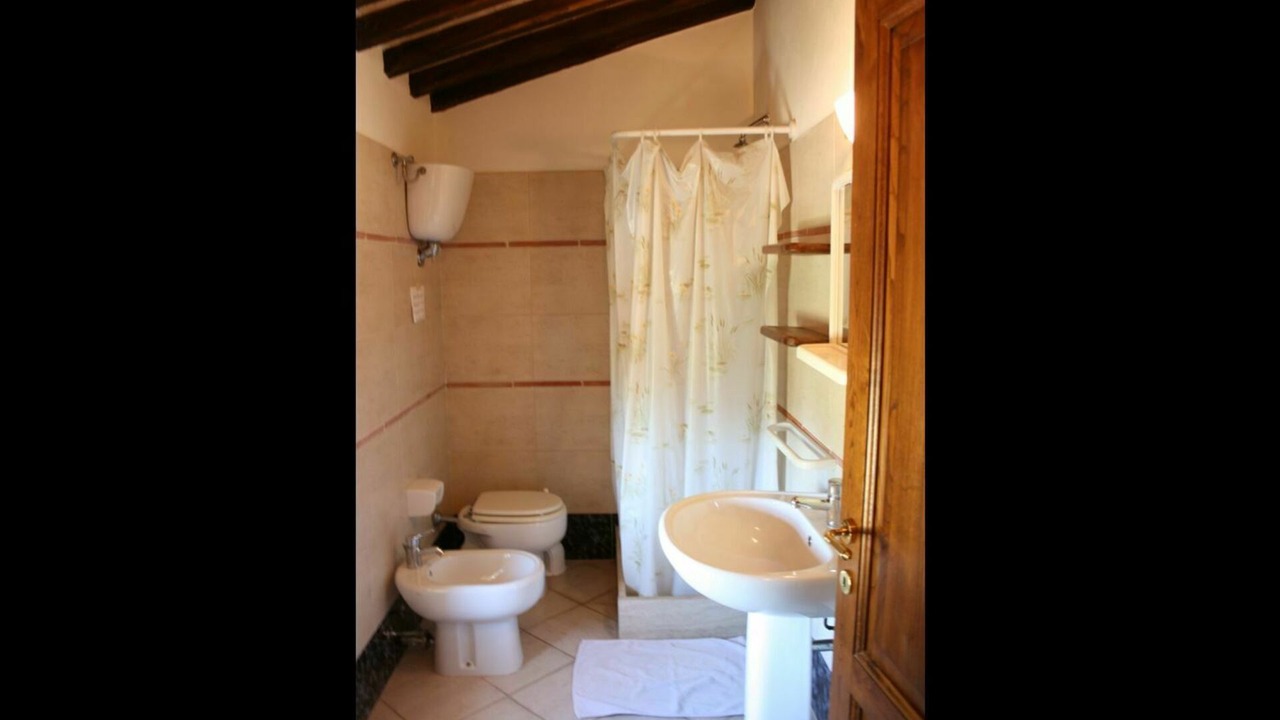 Photo of Bathroom in Santarello
