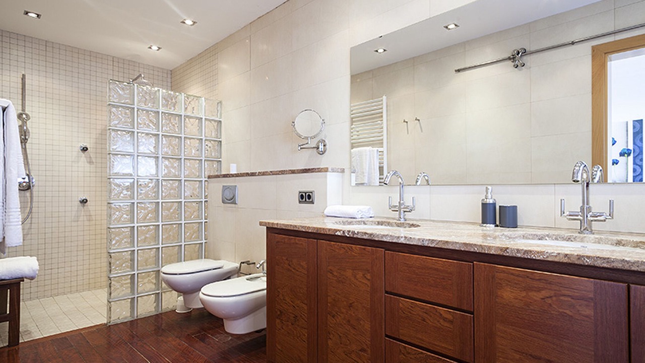 Photo of Bathroom in Garriguella