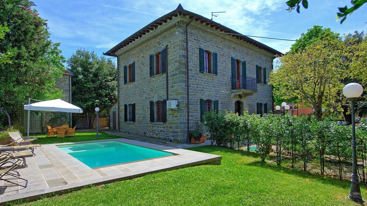 Photo of Outdoor in Camucia