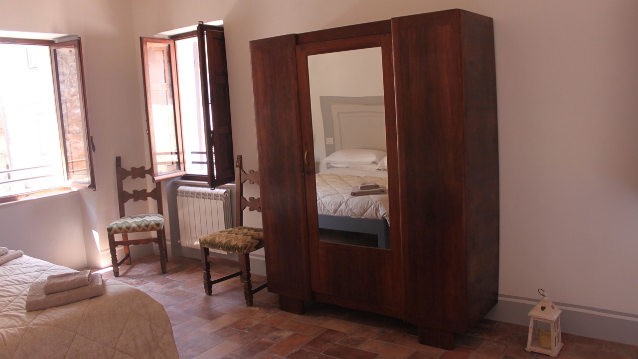 Photo of Bedroom in Todi
