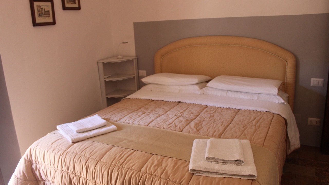 Photo of Bedroom in Todi
