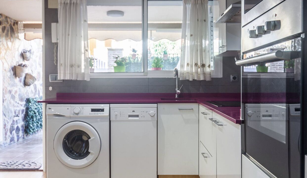 Photo of Kitchen in Playa Pobla de Farnals