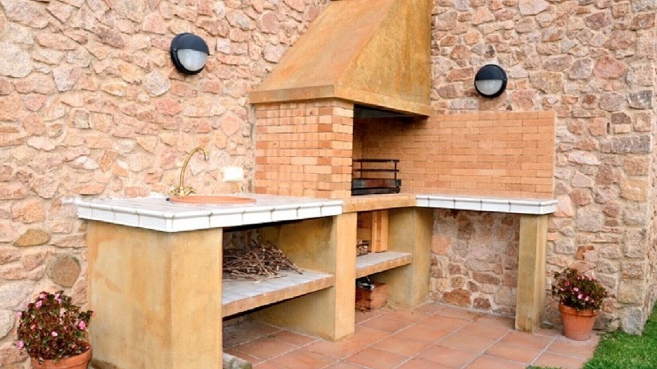 Photo of Outdoor in Peratallada