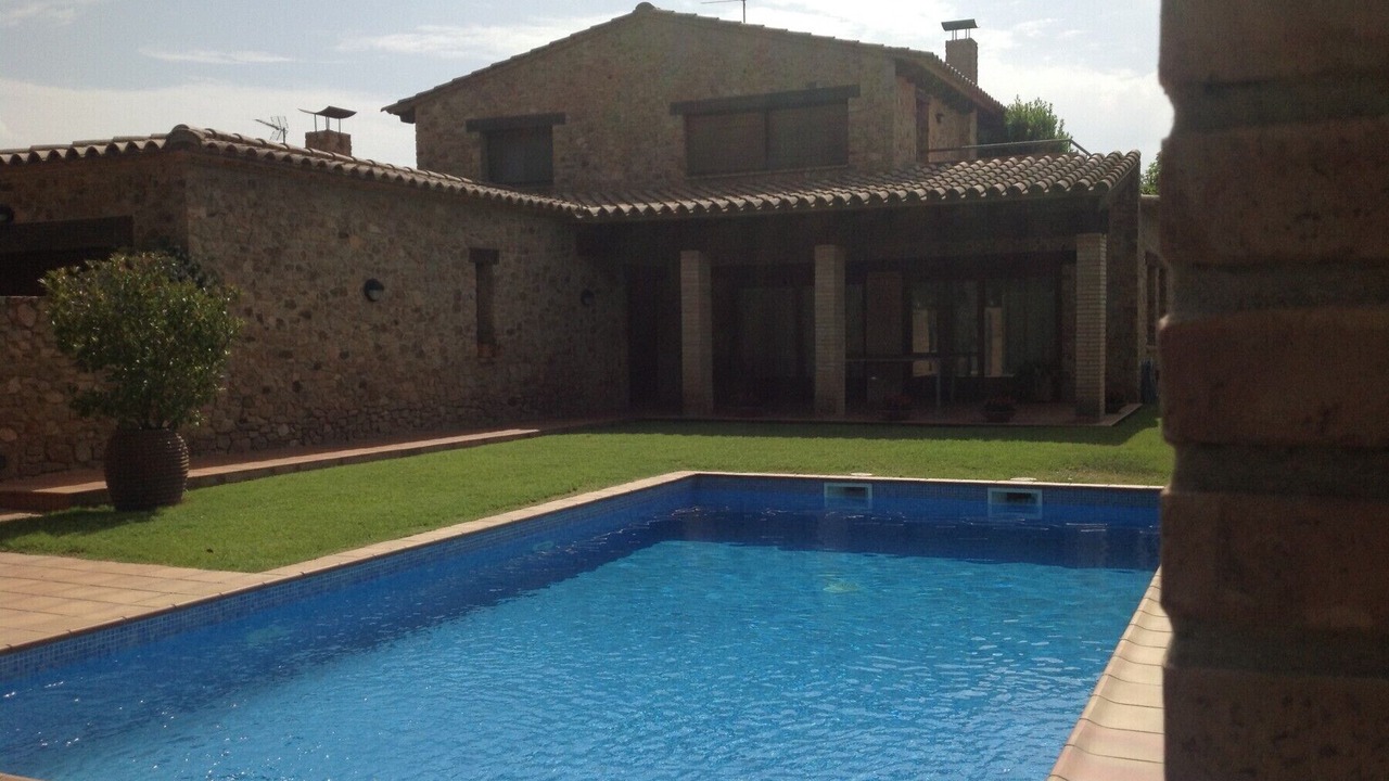 Photo of Outdoor in Peratallada