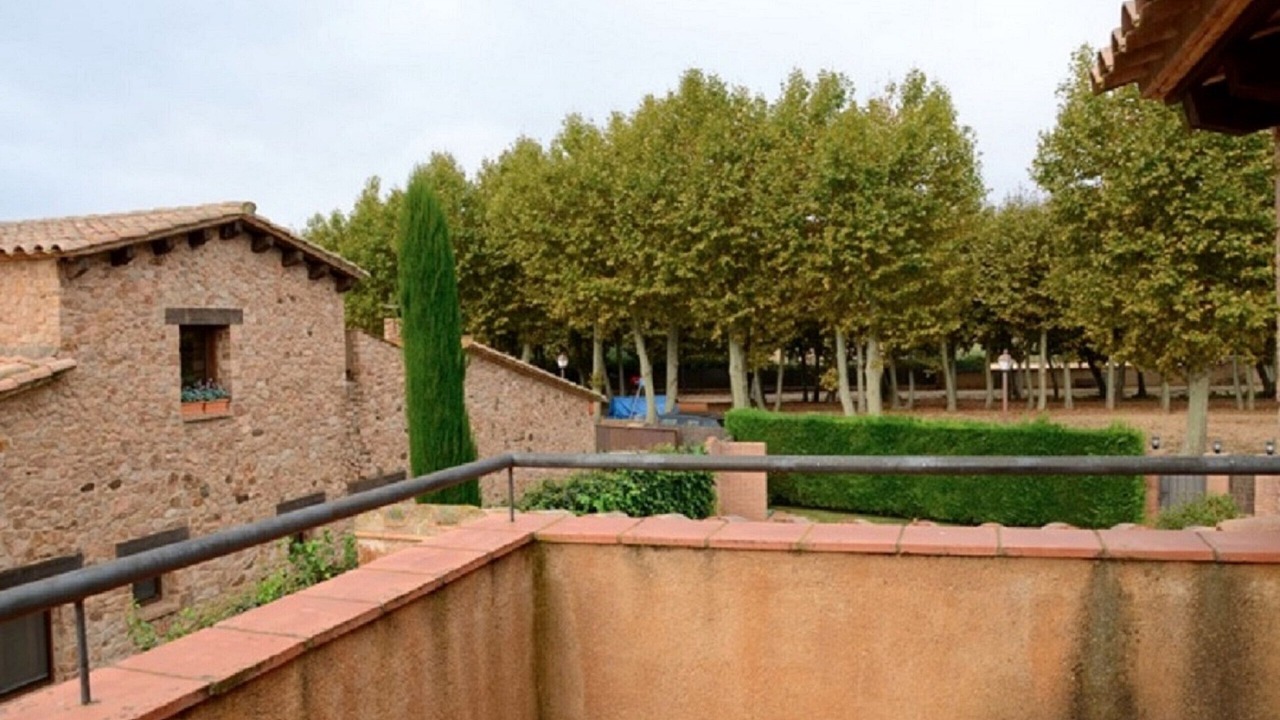 Photo of Outdoor in Peratallada