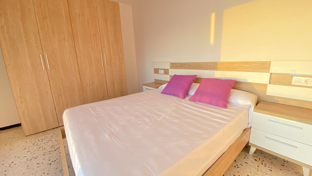 Photo of Bedroom in Roses Town Center