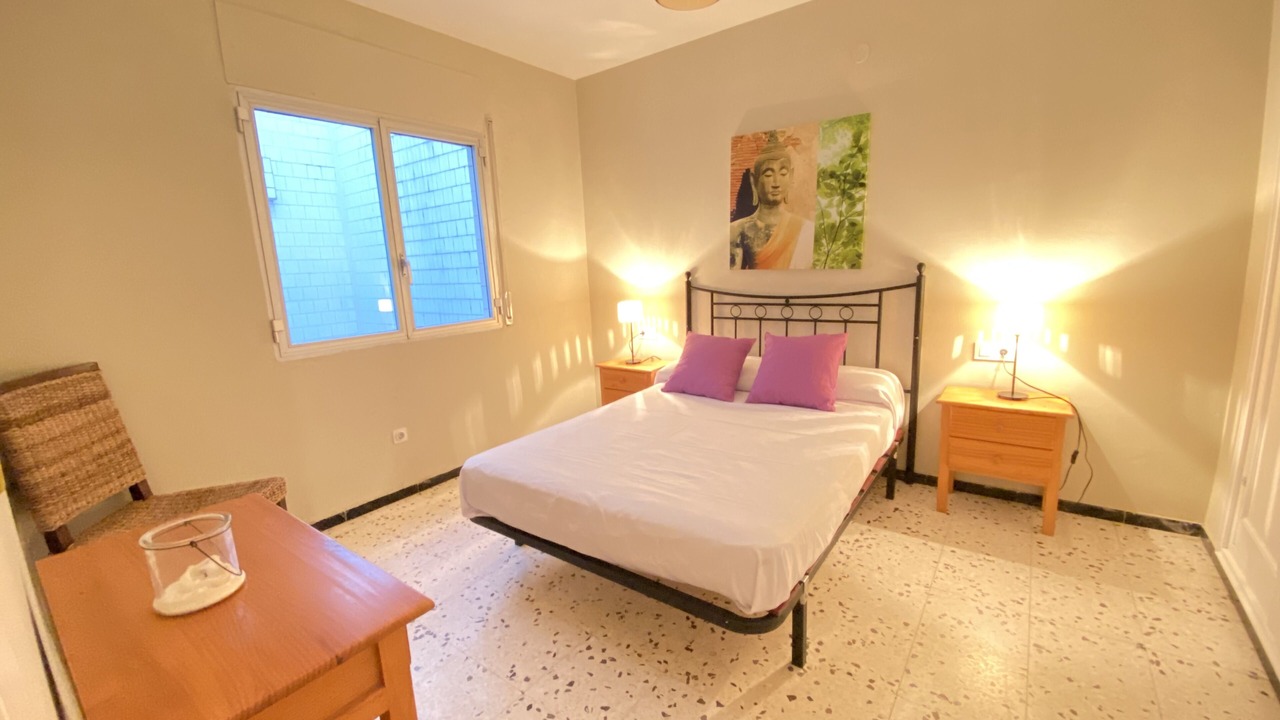 Photo of Bedroom in Roses Town Center