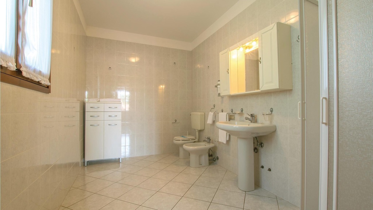 Photo of Bathroom in Isola Albarella