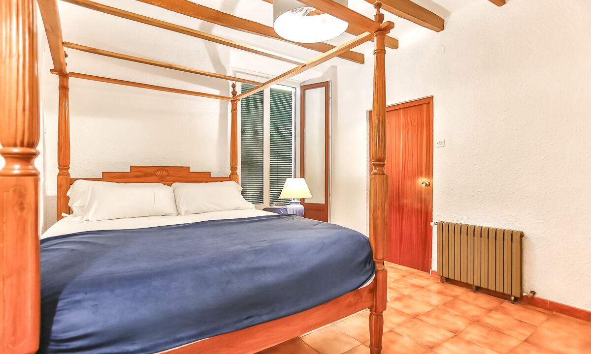 Photo of Bedroom in Arbos