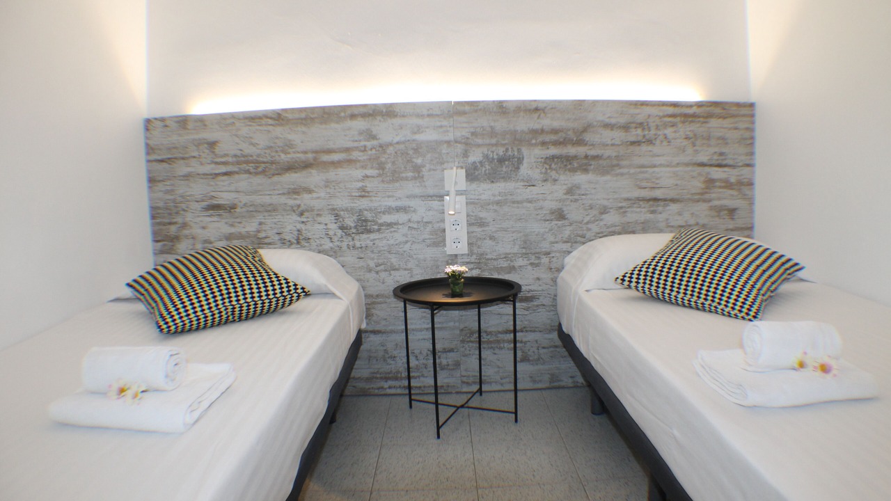 Photo of Bedroom in Roses Town Center