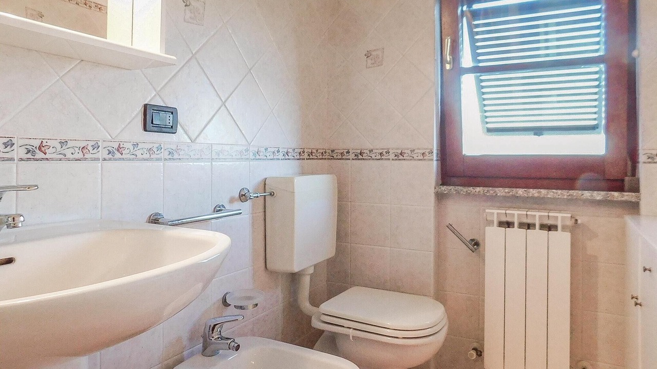Photo of Bathroom in Tavarone