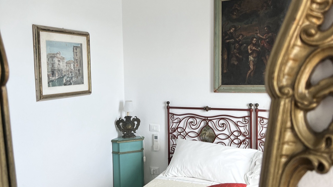 Photo of Bedroom in Vernazza