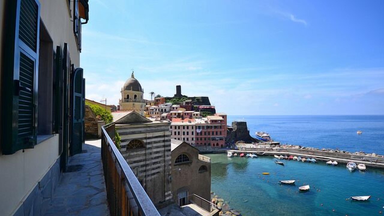 Photo of Others in Vernazza