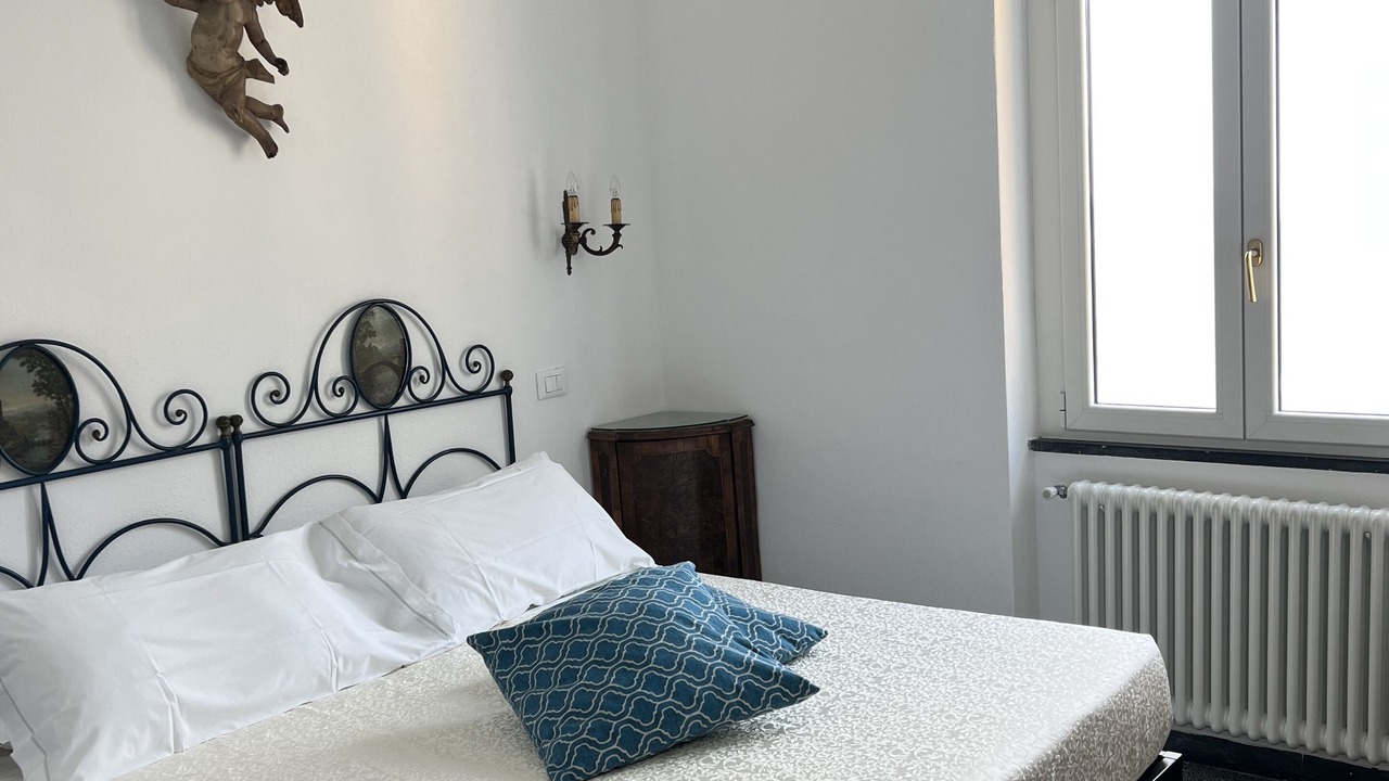 Photo of Bedroom in Vernazza
