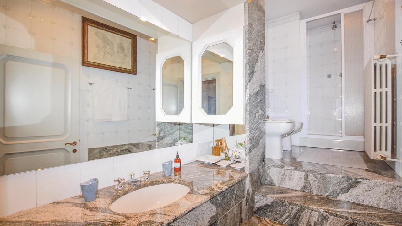 Photo of Bathroom in Calco Superiore