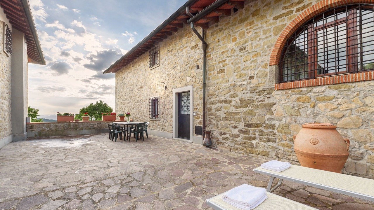 Photo of Patio Balcony in Londa