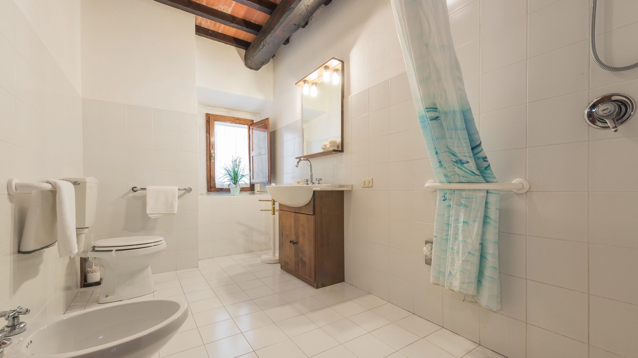 Photo of Bathroom in Londa