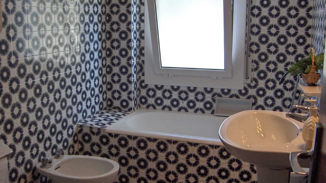 Photo of Bathroom in Roses Town Center