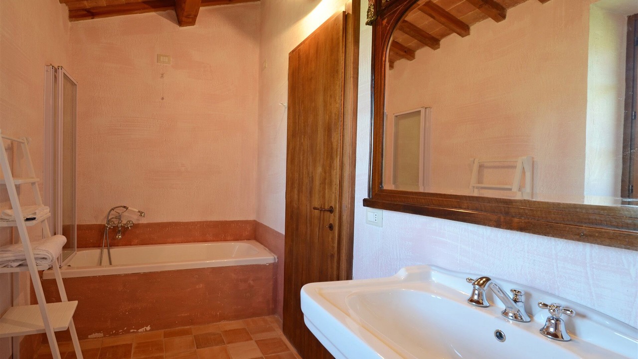 Photo of Bathroom in Teverina di Cortona