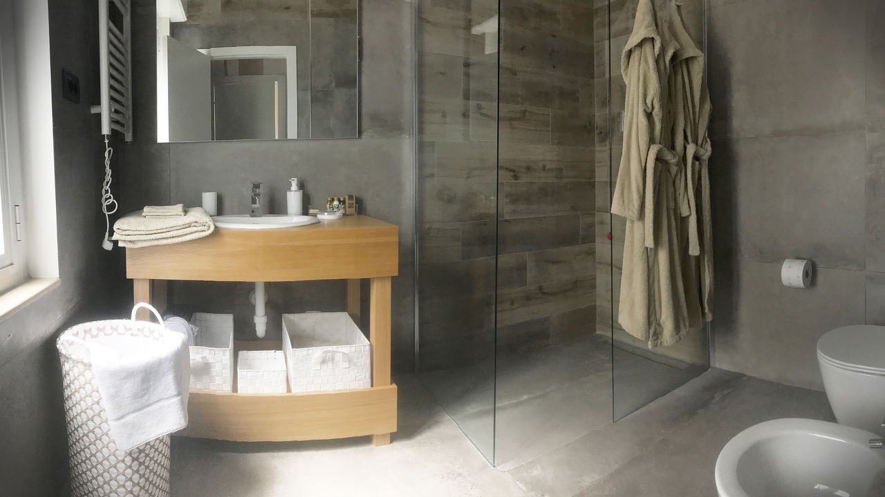 Photo of Bathroom in La Spezia Historic Centre