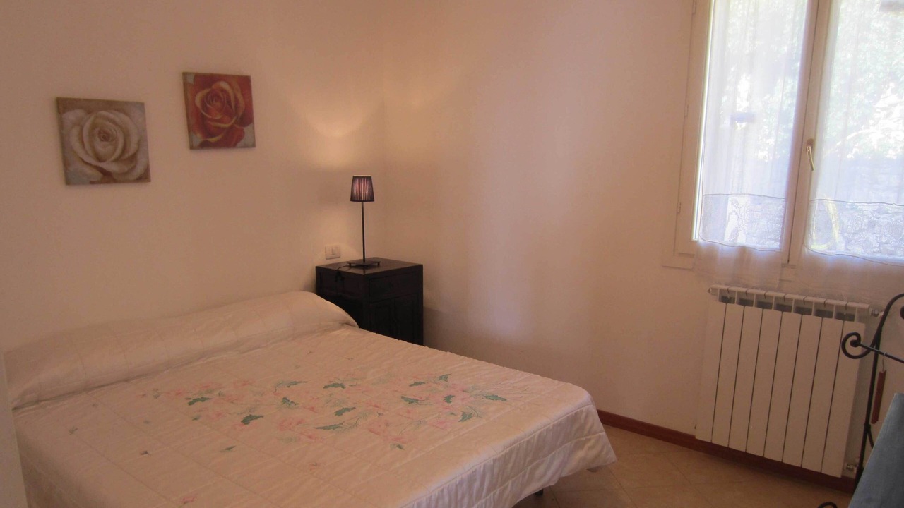 Photo of Bedroom in Lucinasco