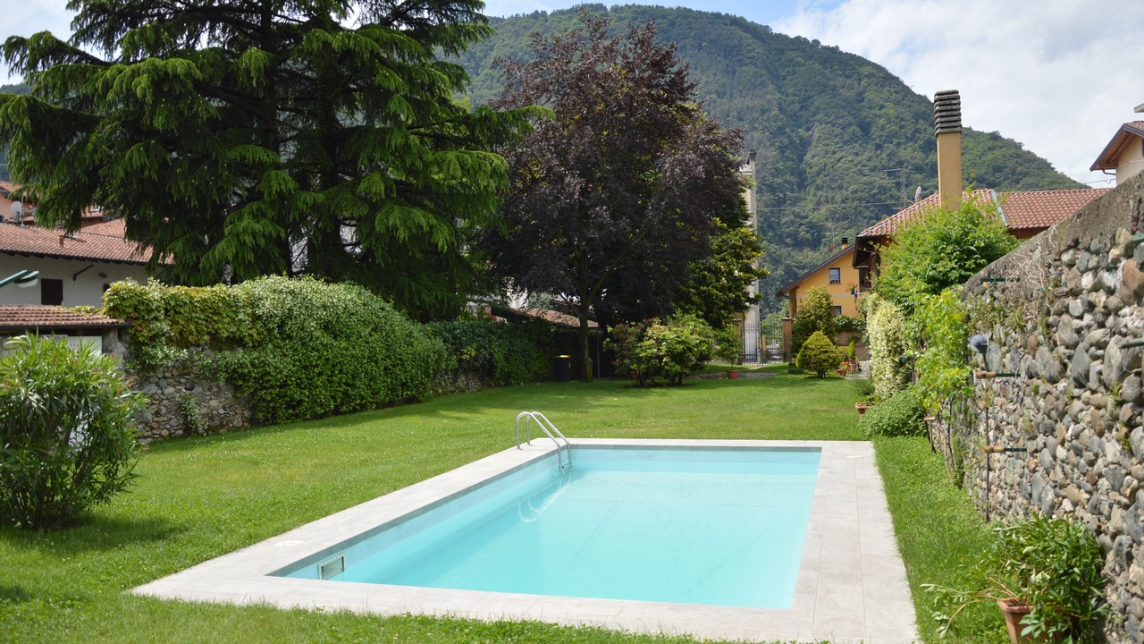 Photo of Outdoor in Comero