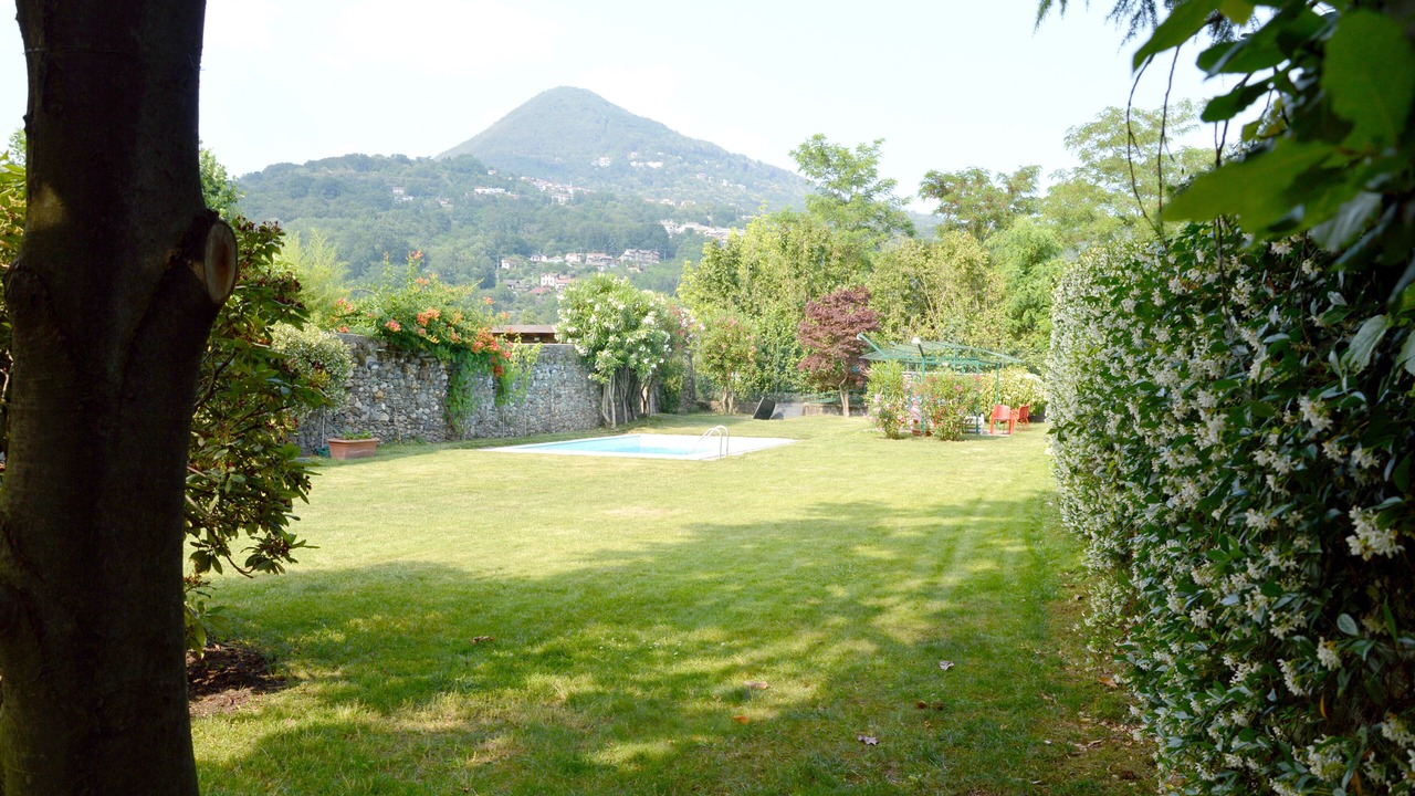 Photo of Outdoor in Comero
