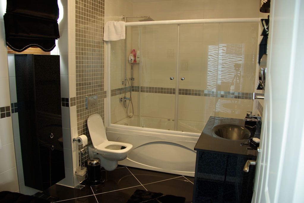Photo of Bathroom in Darica