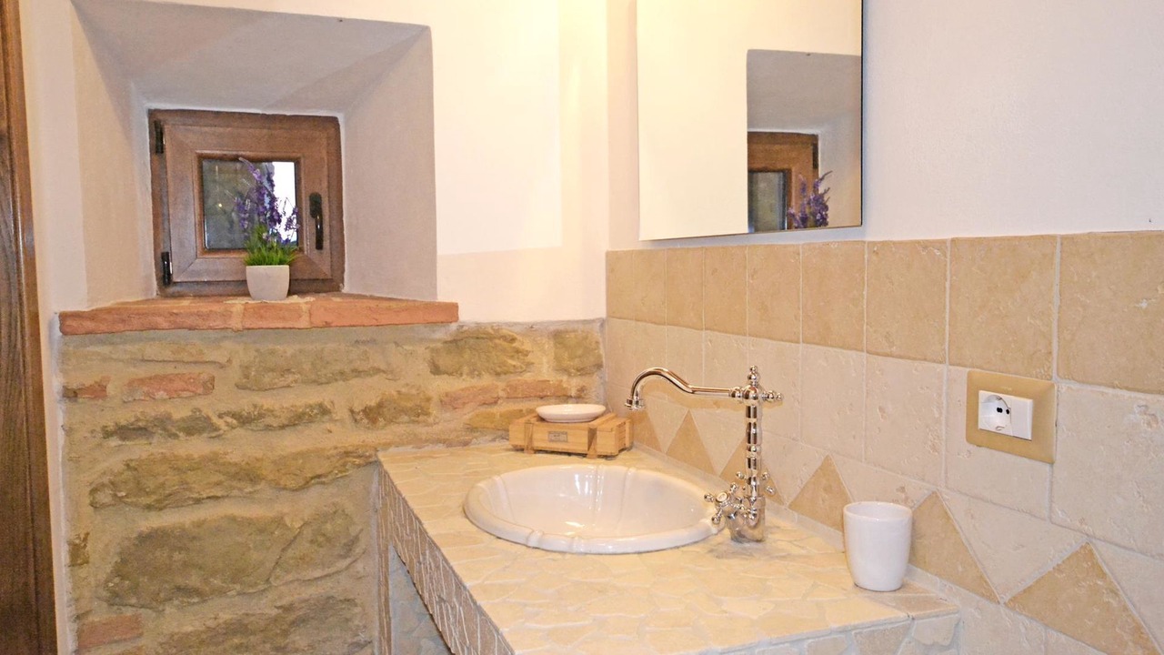 Photo of Bathroom in Cortona