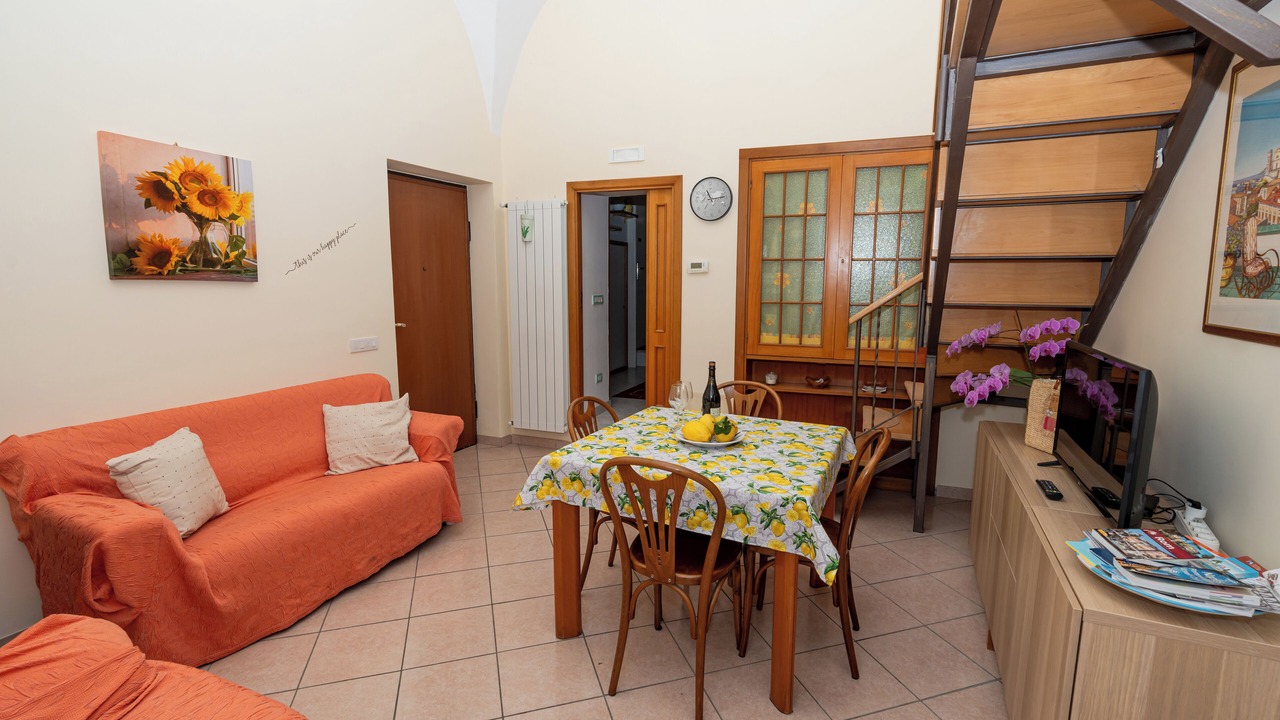 Photo of Livingroom in Minori