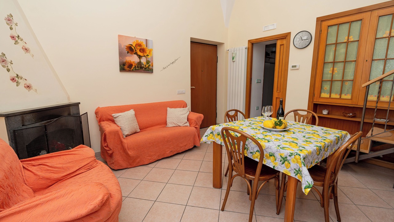 Photo of Livingroom in Minori