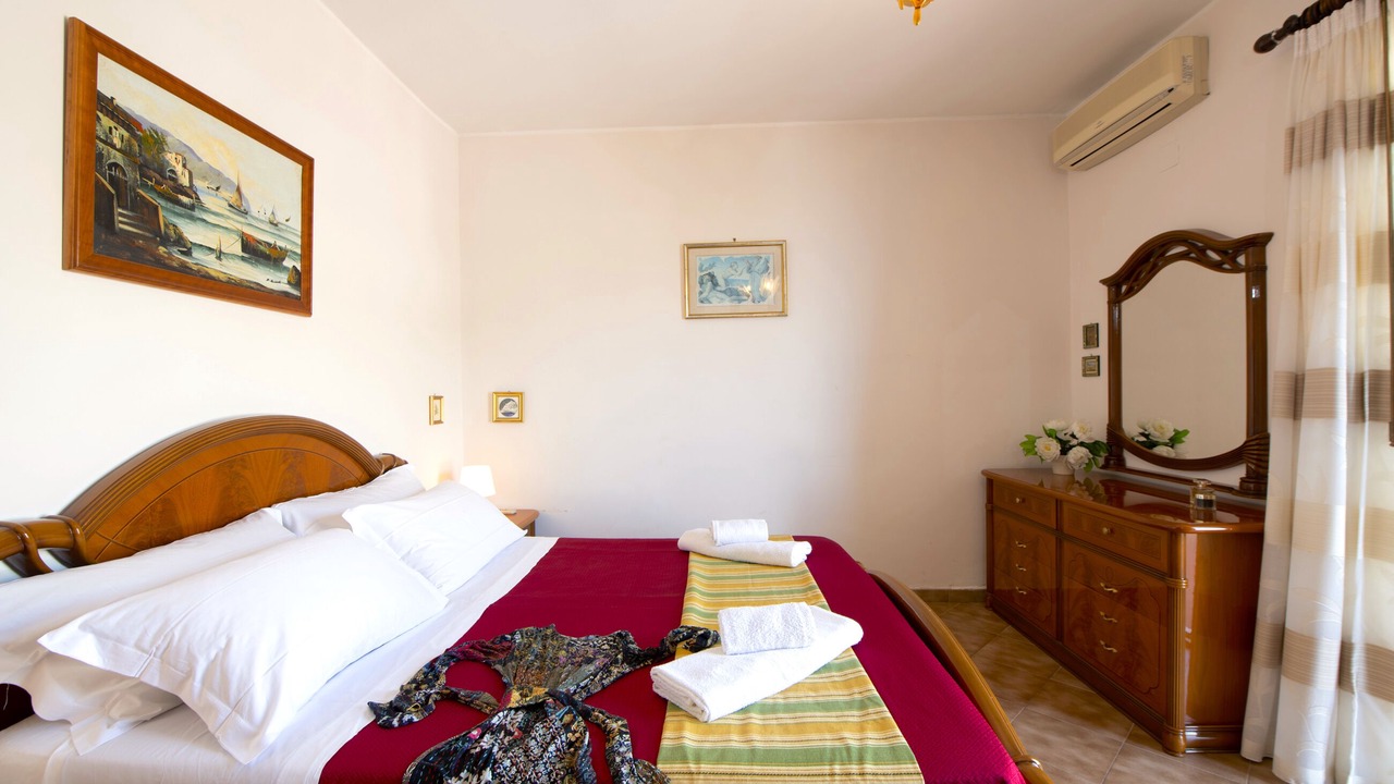 Photo of Bedroom in Pogerola